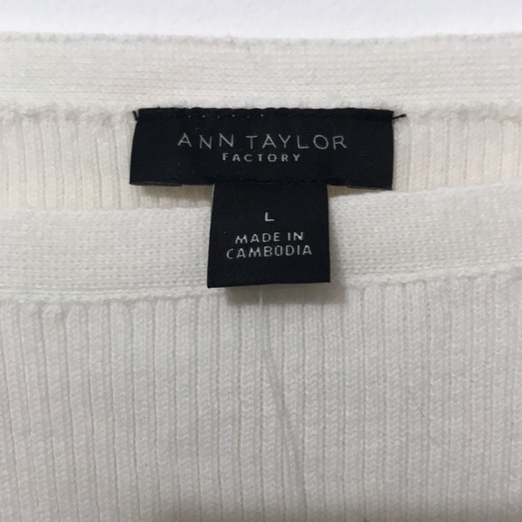 Ann Taylor Factory Top - Picture 2 of 4